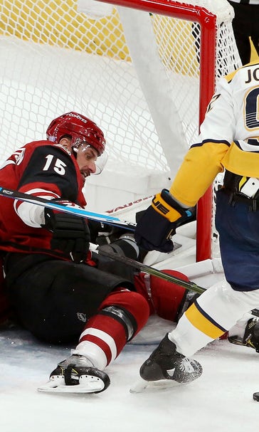 Kuemper, Coyotes hold on for 2-1 win over Predators